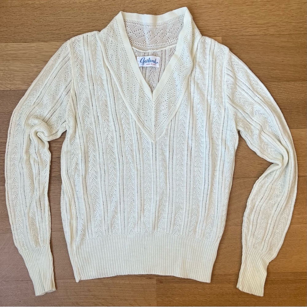 1960s Garland Vintage Cream Open Knit V-Neck Sweater Made In USA Size Small